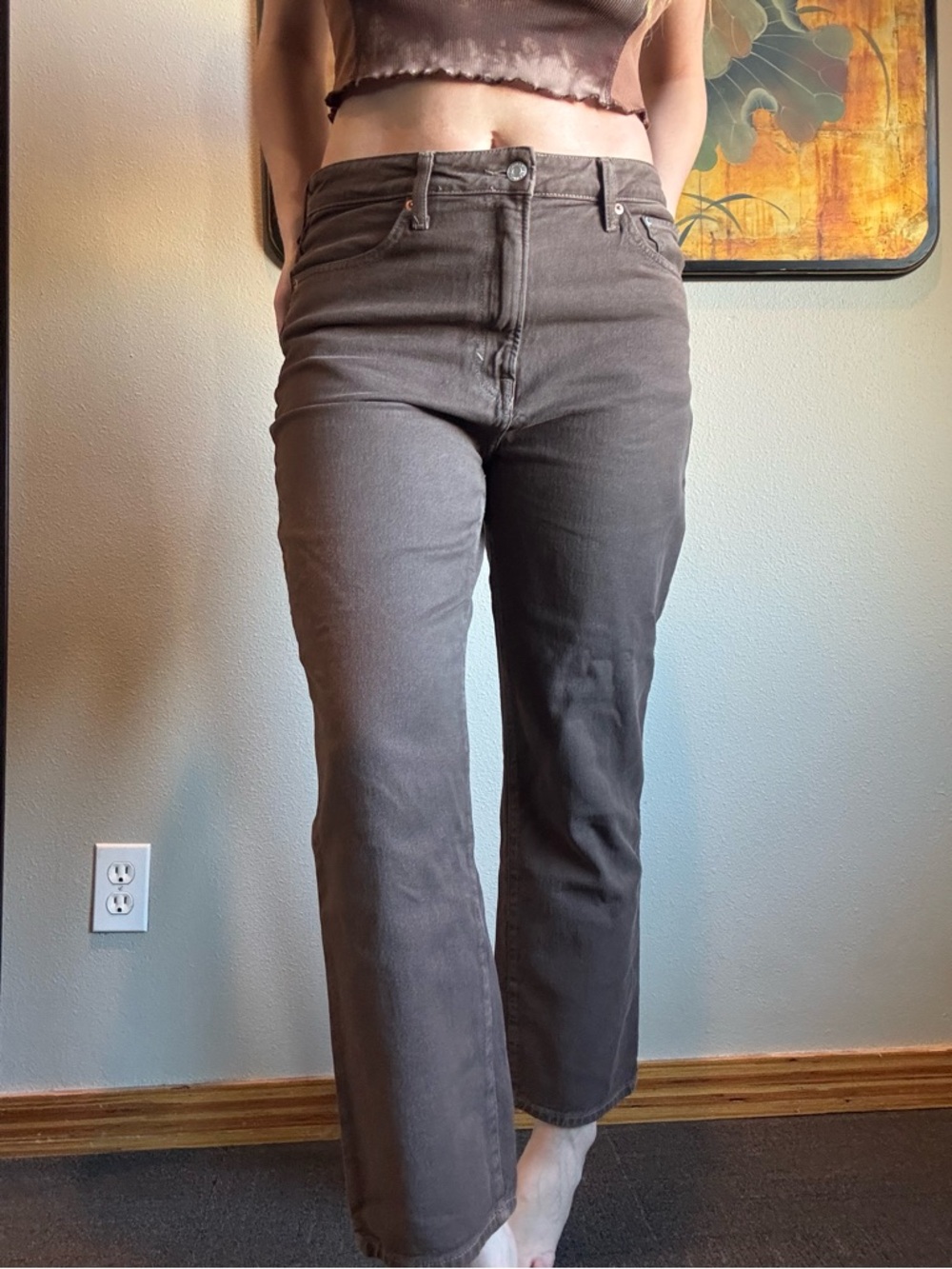 H&M Women's Cropped Straight Jeans in Brown